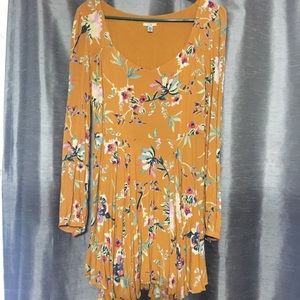 Urban Outfitters gorgeous and soft yellow floral